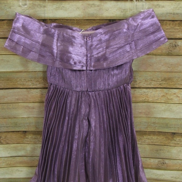 Collective The Label Metallic Purple Off Shoulder Dress 8 - Picture 14 of 16